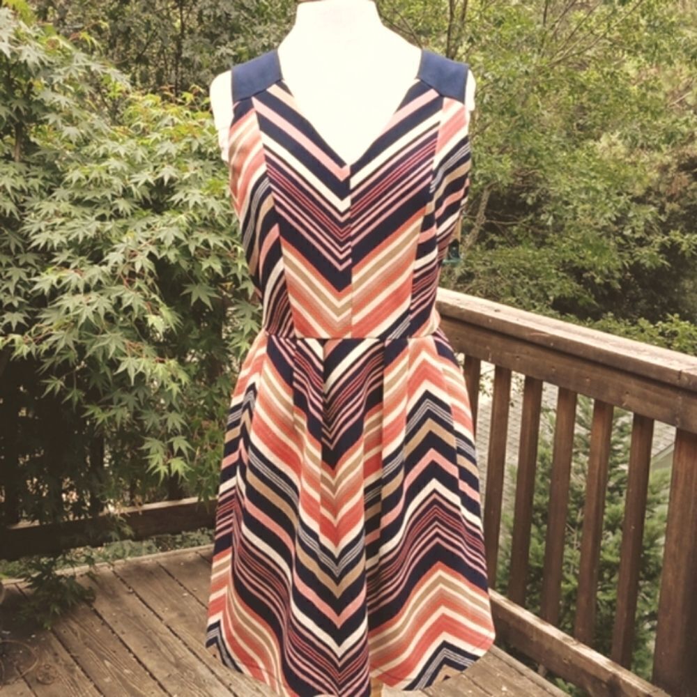 En Focus Studio Bold Striped Dress